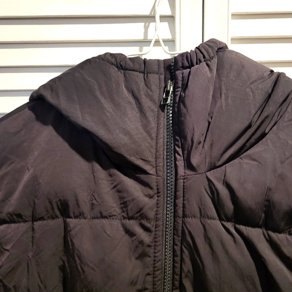 GAP Teen Winter Puffer Jacket - Size 18-20 - Black - Picture 3 of 7